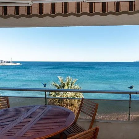 Beau T2 Au Lavandou Face A La Mer, 4 Personnes - Fr-1-803-80 Apartament Le Lavandou