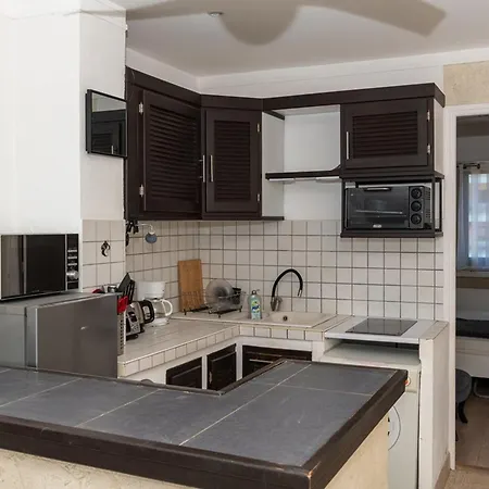 Beau T2 Au Lavandou Face A La Mer, 4 Personnes - Fr-1-803-80 Le Lavandou