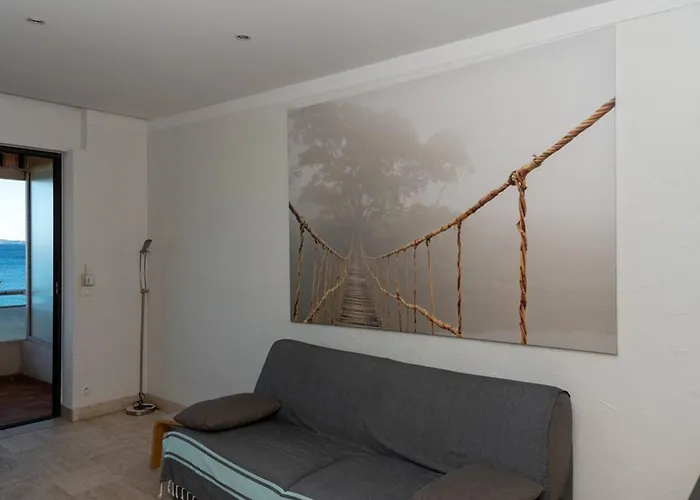 Beau T2 Au Lavandou Face A La Mer, 4 Personnes - Fr-1-803-80 Le Lavandou