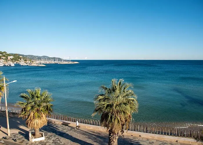 Beau T2 Au Lavandou Face A La Mer, 4 Personnes - Fr-1-803-80 Apartman